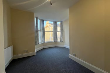 2 bed house, Citadel Road, Stonehouse, Plymouth, PL13BD - Image 5